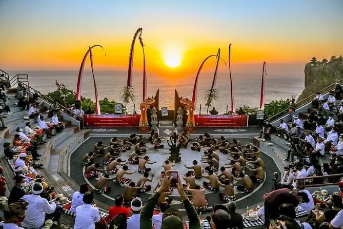 Private Uluwatu Sunset & Kecak Dance with Skip-the-Line Tickets