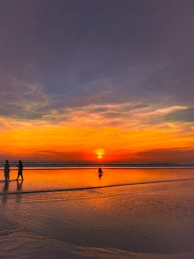 Seminyak beach and the sunset❤️