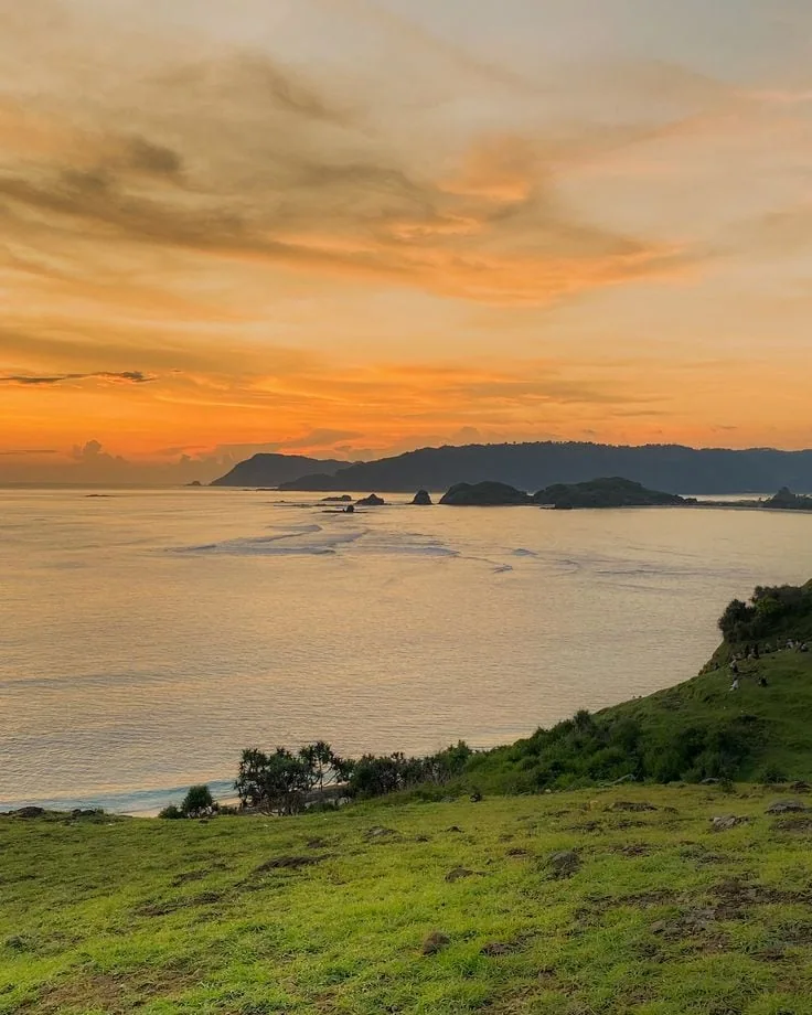 Vibes 💫___#meresehill #kutalombok #mandalika #sunset